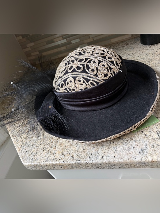 Vtg Whittall & Shon NYC  Wool Felt Derby Hat tulle beaded Old Stock Millinery